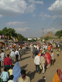Gente alla fiera di Pushkar